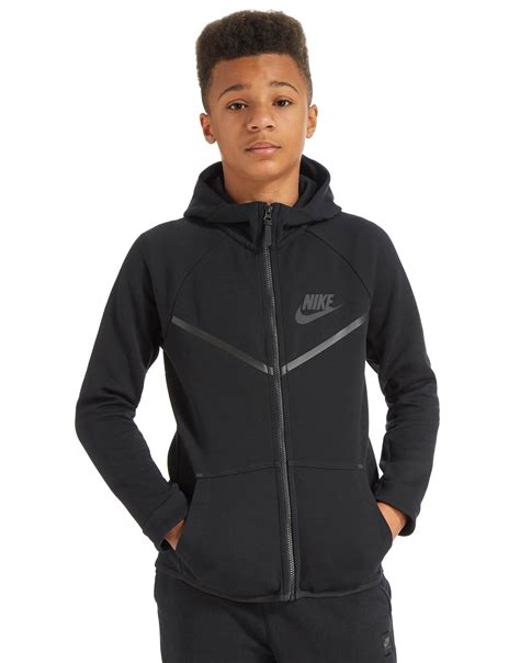 nike tech fleece junior boys.